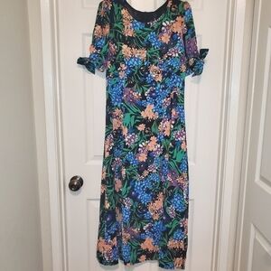 Elli White Nasty Girl Floral Tie Sleeve Crew Neck Midi Dress